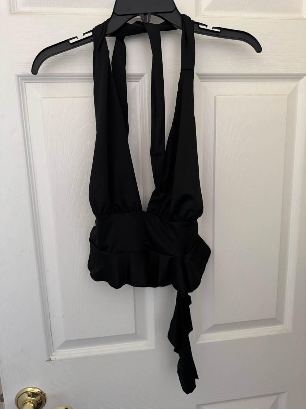 Black Halter Tie-Back Crop Top